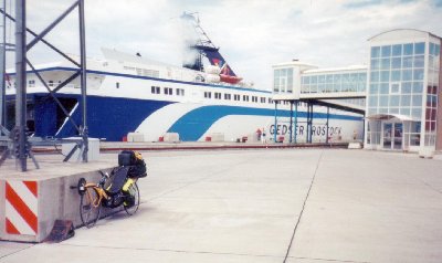 ROSTOK 1997 FERRY PORT SOFABIKE.JPG