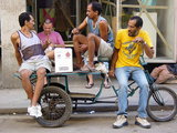 800px-Men_on_Street_with_Bicycle_Cart_-_Centro_Habana_-_Havana_-_Cuba.JPG