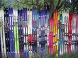 skis.jpg
