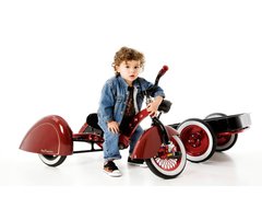 2009-Kid-Kustoms-Enzo-Trike-with-Buddy-Wag-Kid-Front-And-Side-1920x1440.jpg