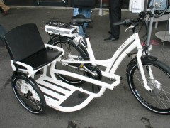 smike-sidecar-rickshaw.JPG